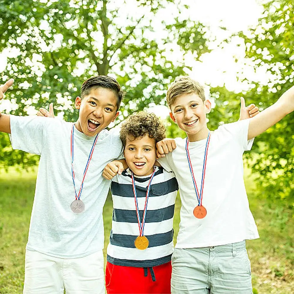 10/20Pcs Plastic Gold Winner Award Medals Kids Birthday Party Favors Sports Game Prize Toys Soccer Football Party Pinata Filler