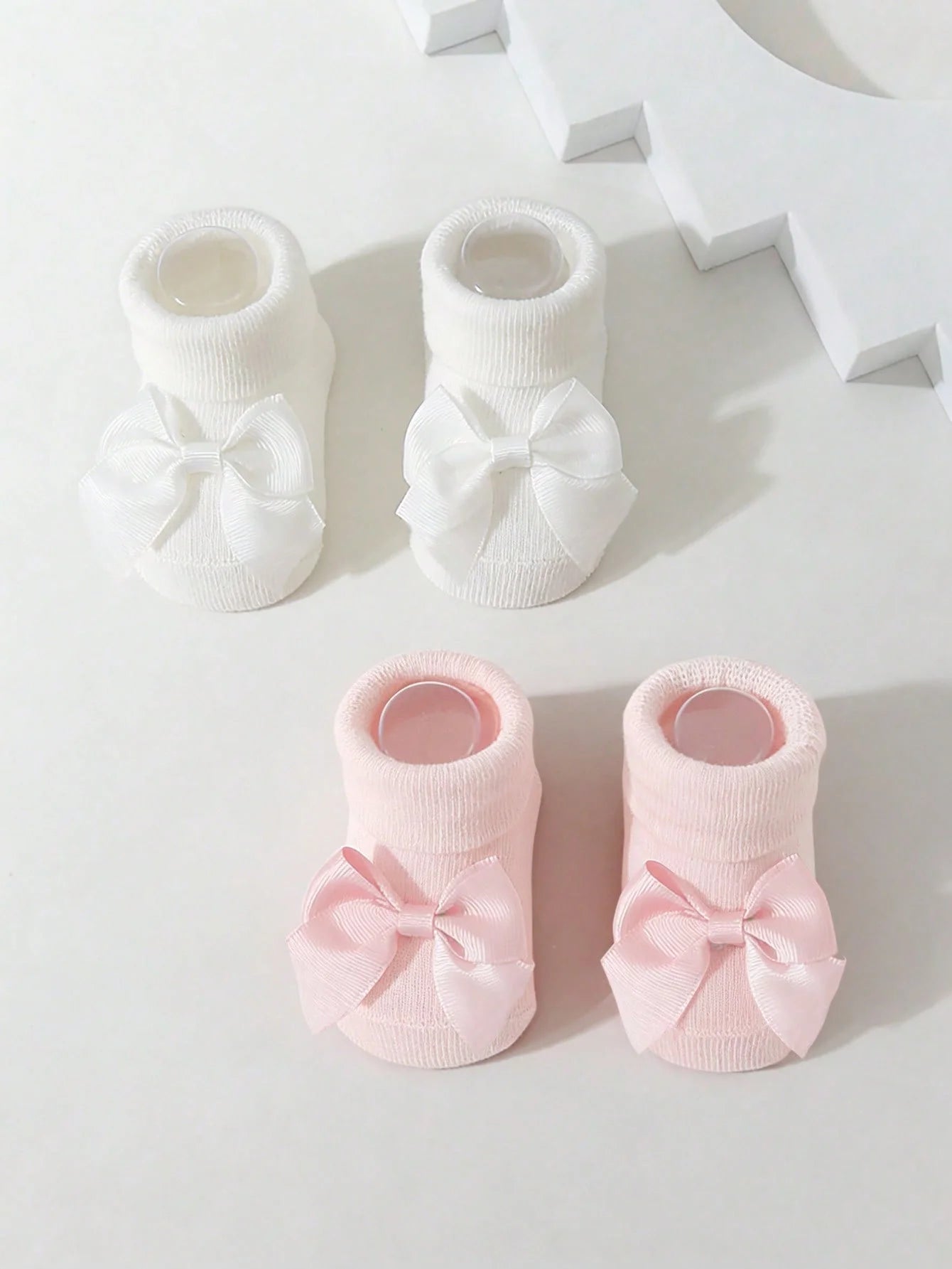 3 Pairs of Girls' Bow-Tie Decorated Cotton Short Socks, Sweet and Adorable Baby Ankle Socks for Babies to Wear When Learning to Walk