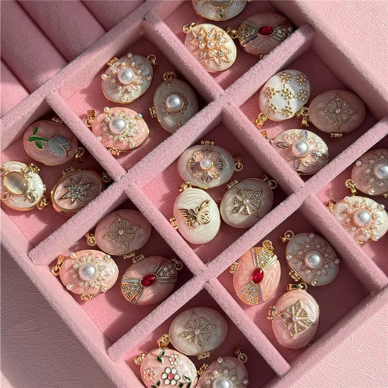 HangZhi Enamel Romantic Pink White Pearl Flower Oval Photo Frame Locket Necklace Vintage Keepsake Jewelry Gift for Women