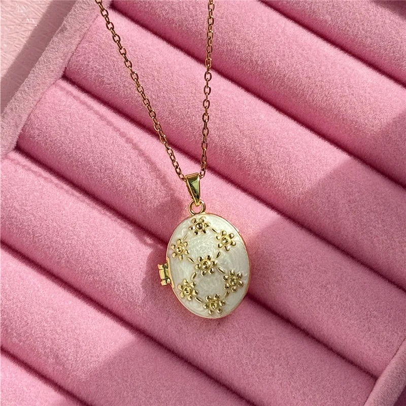 HangZhi Enamel Romantic Pink White Pearl Flower Oval Photo Frame Locket Necklace Vintage Keepsake Jewelry Gift for Women