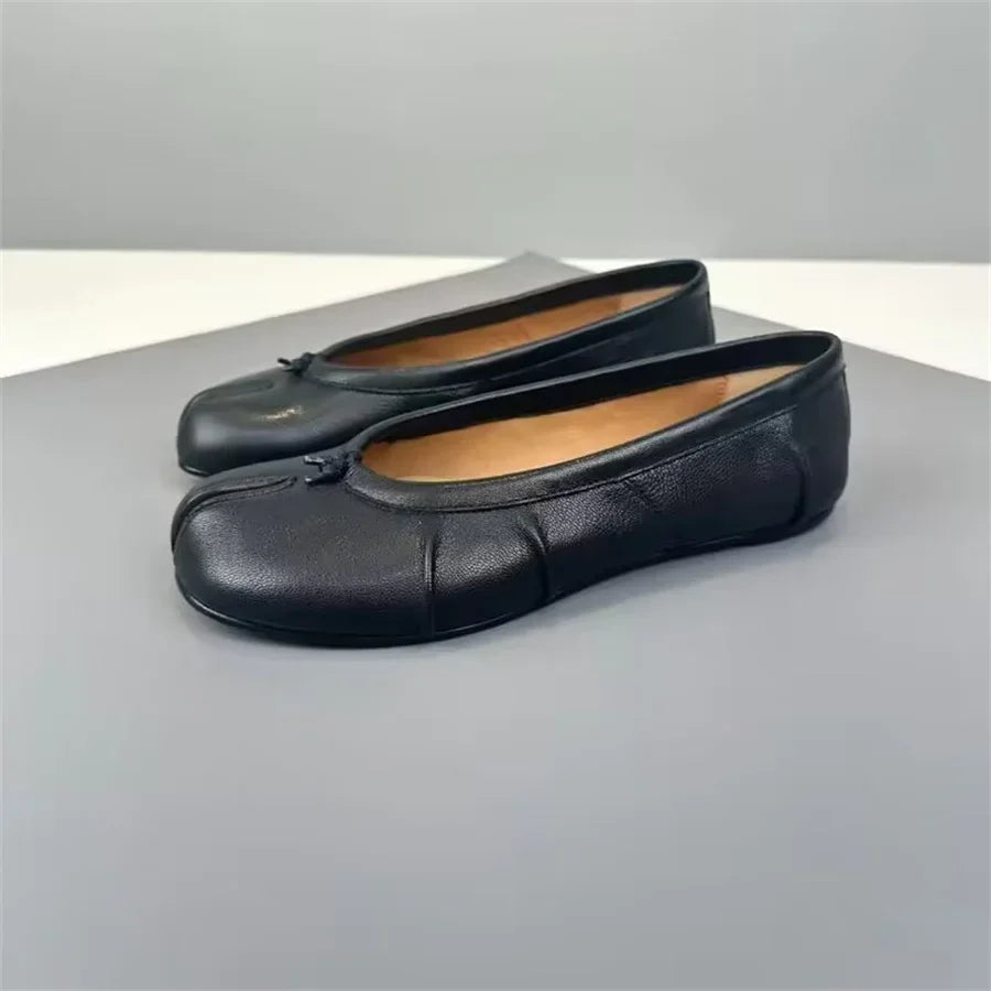Size 35-43 Split Toe Women Ballet Flats Tabi Shoes Casual Slip-on Loafers Ladies Pleated  Leather Espadrilles Zapatillas Mujer