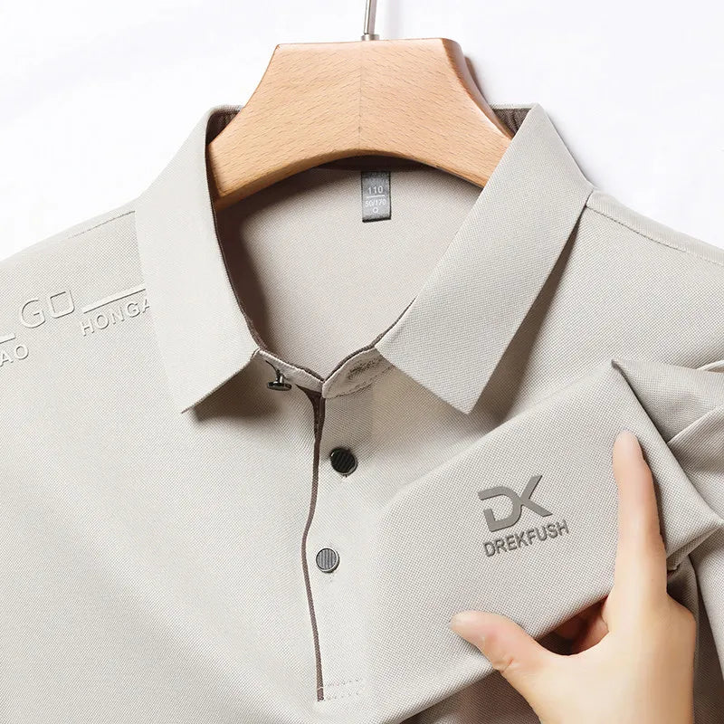 New Men's Business Casual Short Sleeved Shirt with Badge Solid Color Polo Shirt Fashionable Breathable Comfortable Versatile Top