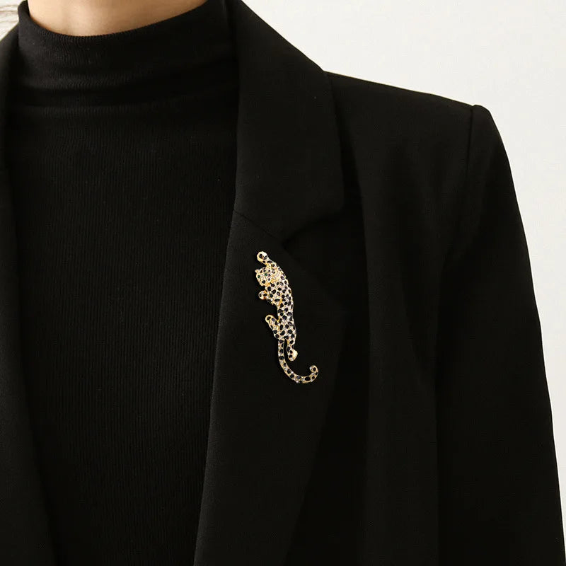 Black Big Climbing Leopard Brooch Pins For Women Men Enamel Animal Brooches Winter Luxury Party Jewelry Coat Suit Accessories