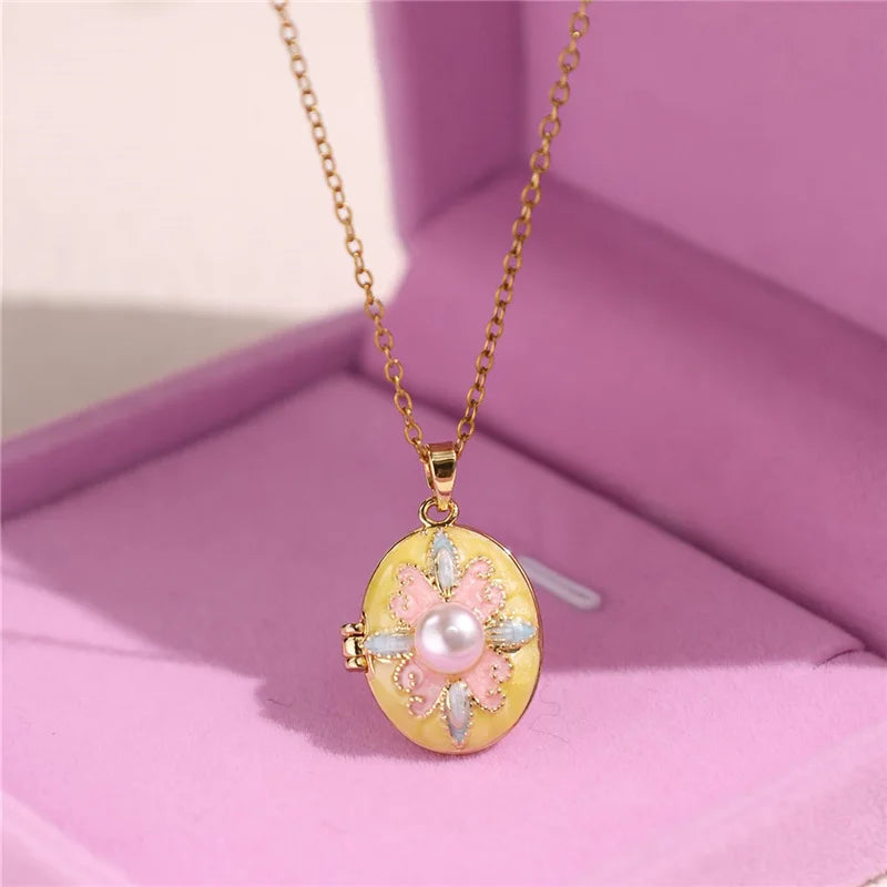 HangZhi Enamel Romantic Pink White Pearl Flower Oval Photo Frame Locket Necklace Vintage Keepsake Jewelry Gift for Women