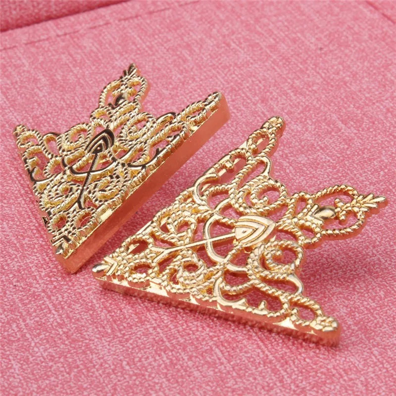 Fashion Women Brooch Accessories Tide Exquisite Pin Brooches For Ladies Blouse Brooch Collar Decorated Golden Shirt