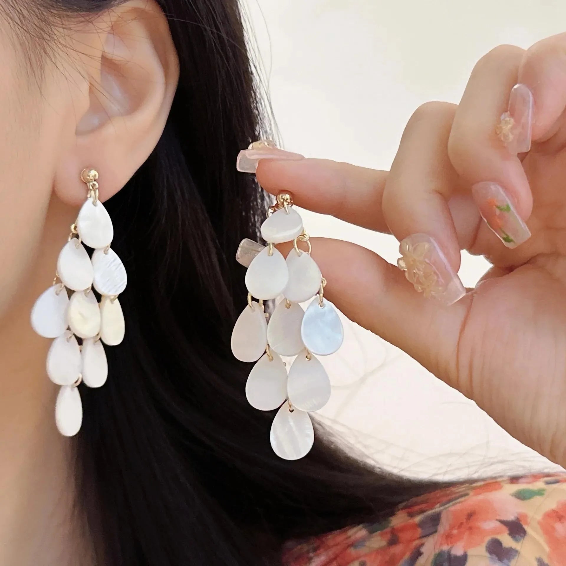 Trendy Temperament Long Pearls No Hole Clip Earrings Imitation Pearl Shell Tassel Long Clip on Earrings on Pierced Ears Women