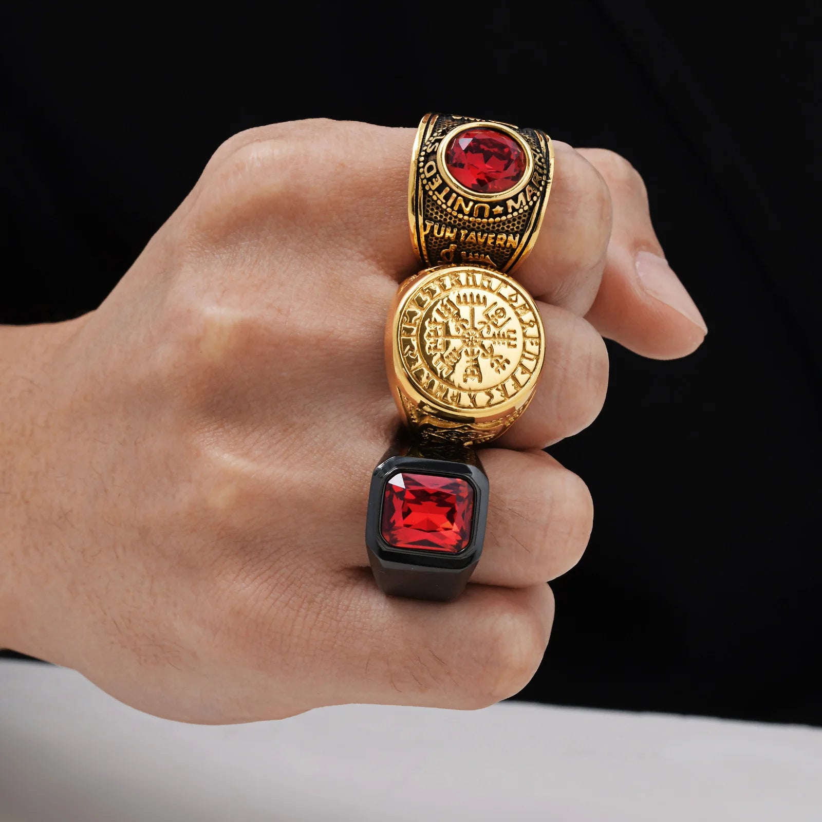 Vintage Punk Natural Red Stone Ring for Men, Gold Plated Stainless Steel Chunky Signet Ring, High Quality Fashion Jewelry Gift