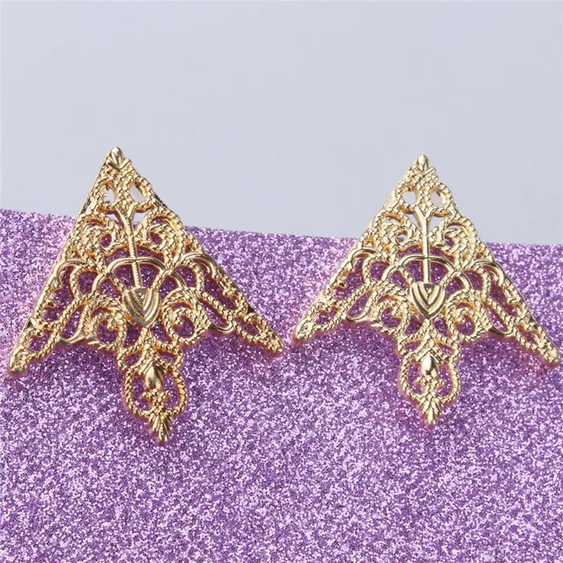 Fashion Women Brooch Accessories Tide Exquisite Pin Brooches For Ladies Blouse Brooch Collar Decorated Golden Shirt