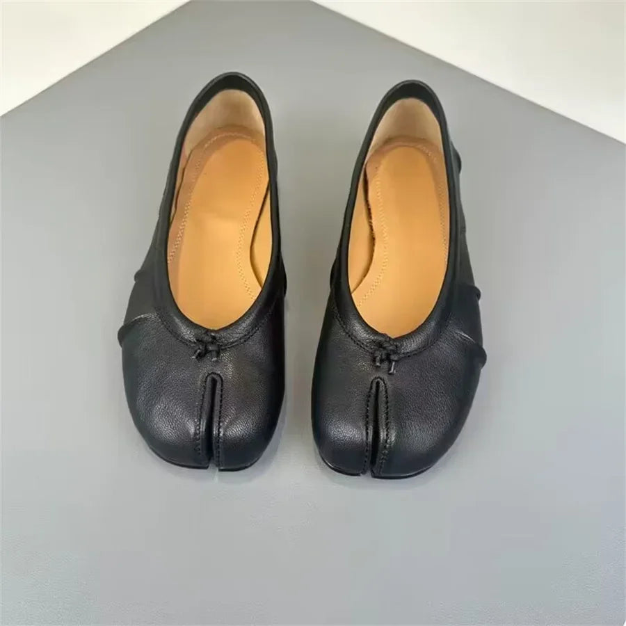 Size 35-43 Split Toe Women Ballet Flats Tabi Shoes Casual Slip-on Loafers Ladies Pleated  Leather Espadrilles Zapatillas Mujer