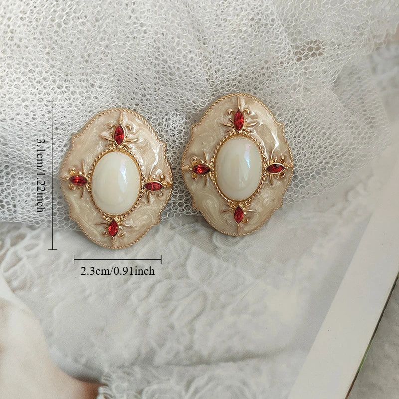 Vintage Medieval Luxury Rhinestone-set Oval Clip on Earrings Non Pierced for Women Retro White Geometric Pearl Ears Clip Jewelry