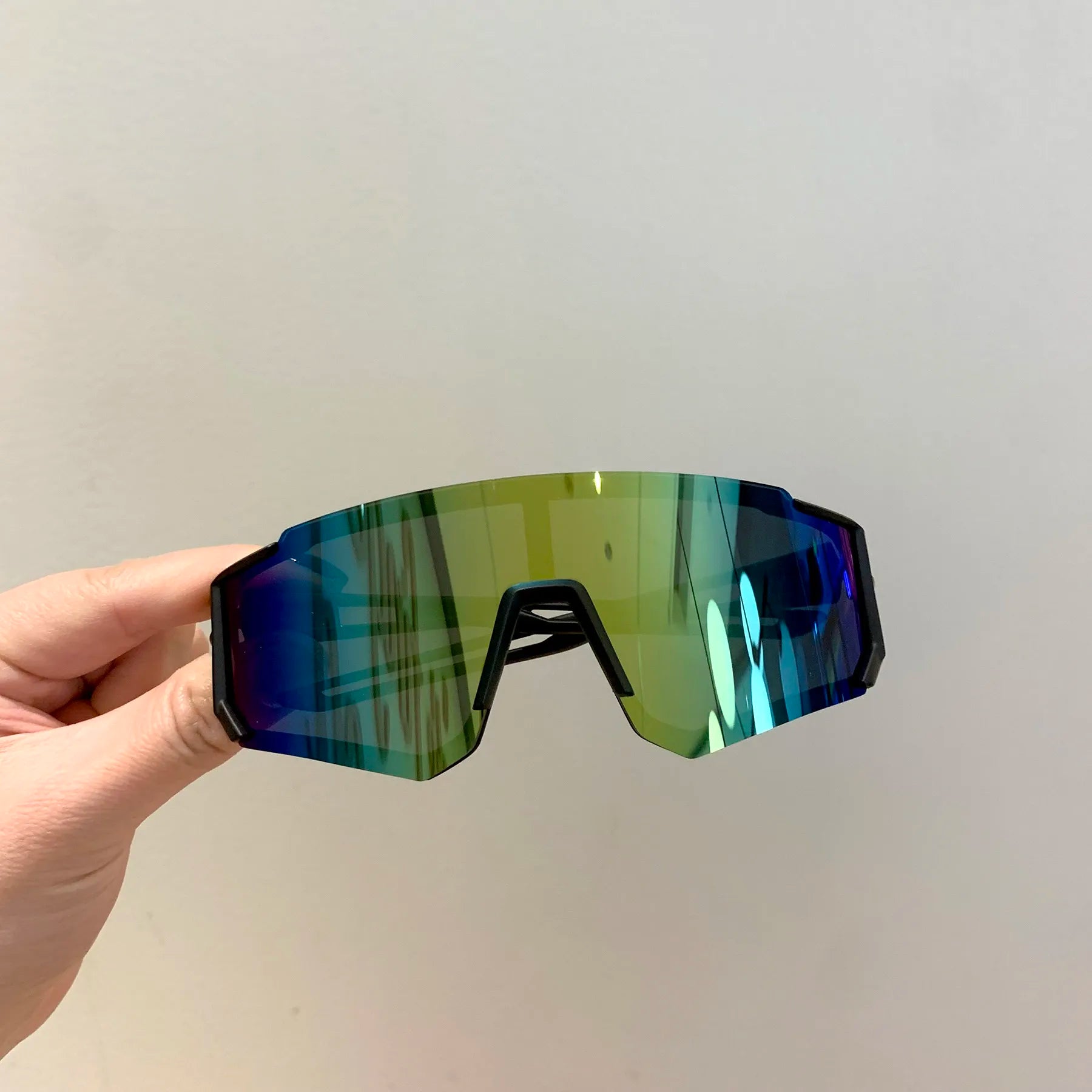 Children Sports Sunglasses UV400 Shades Anti-Ultraviolet Windproof Eye Protection Eyewear Outdoor Travel Goggles for Kids