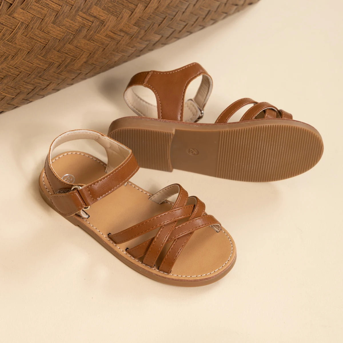 Girls Summer Sandals Kids Cross Strap Open Toe Shoes Toddler Non-slip Rubber Sole Casual Beach Princess Sandals