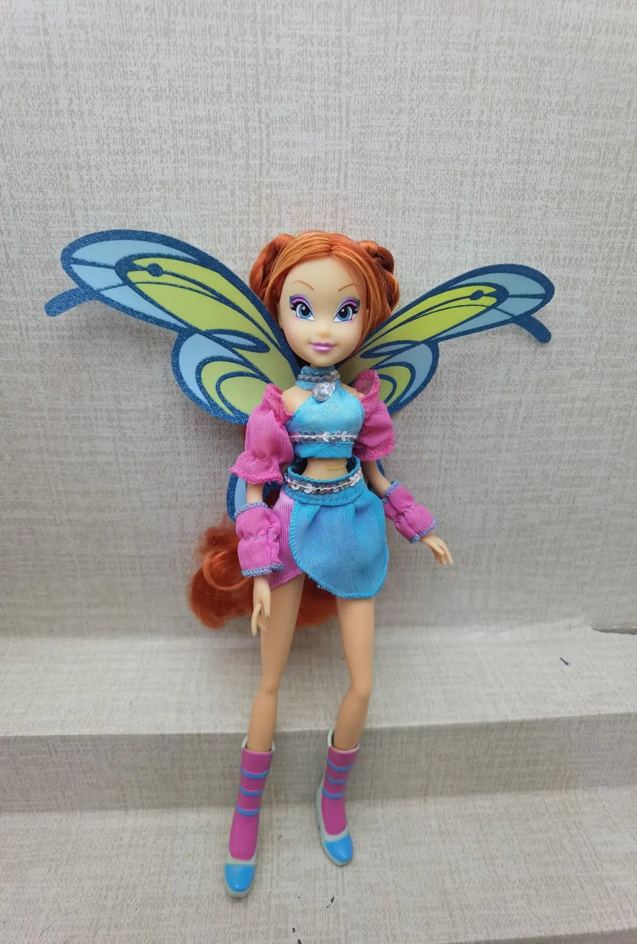 original Lovely blue hair girl colorful girl Action Figures dolls with win Accessorie body with Head Toys Accessories Kids Toys