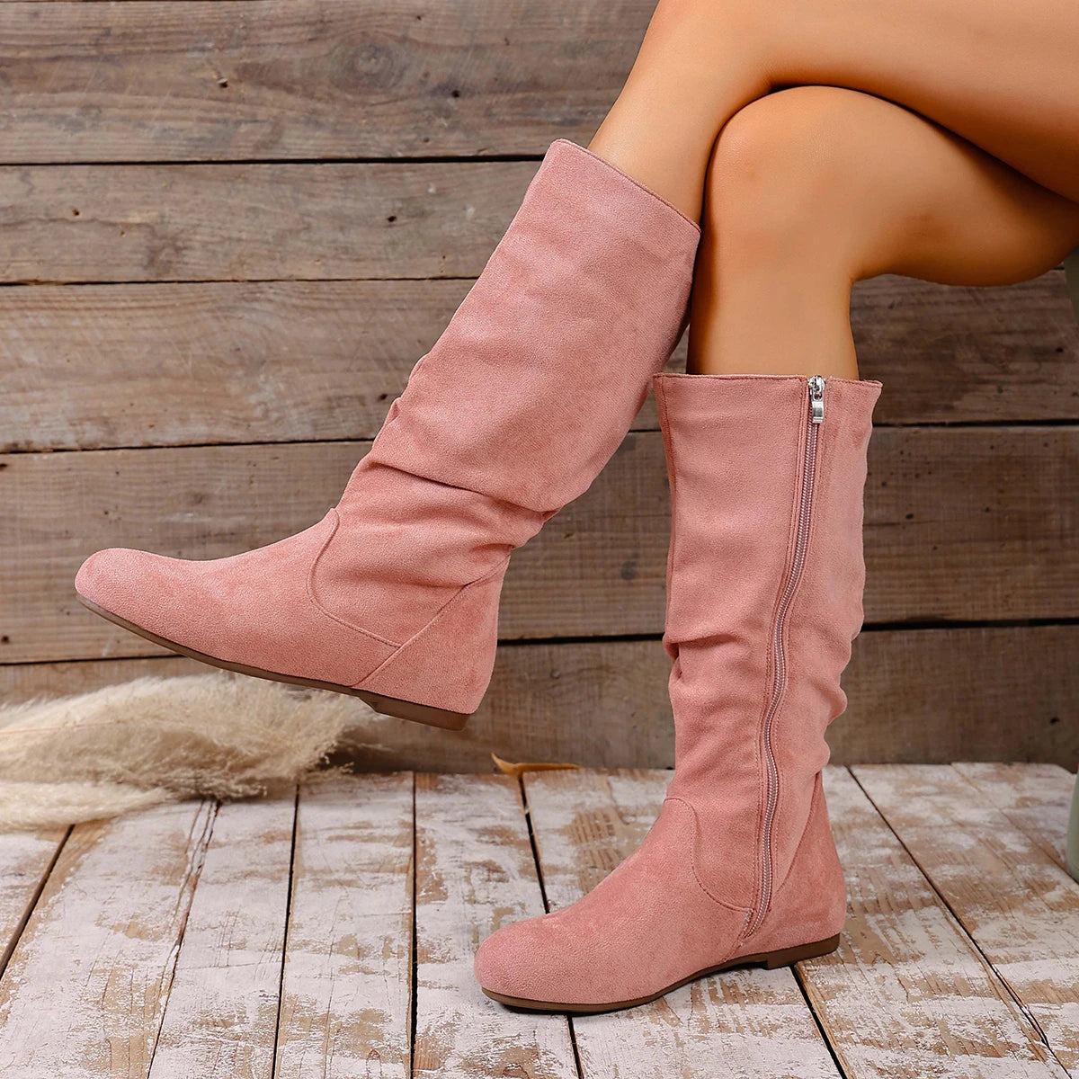 Fashionable New Round Toe Suede Anti Slip Casual Motorcycle Boots for Winter Comfort Sexy Plus Size Knight Boots for Women
