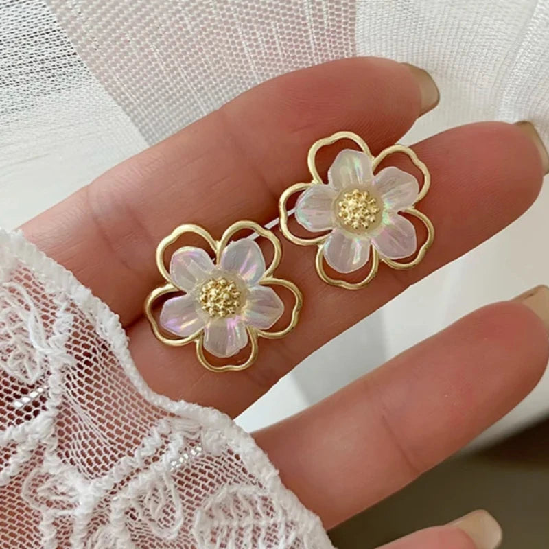 Trendy Temperament Long Pearls No Hole Clip Earrings Imitation Pearl Shell Tassel Long Clip on Earrings on Pierced Ears Women