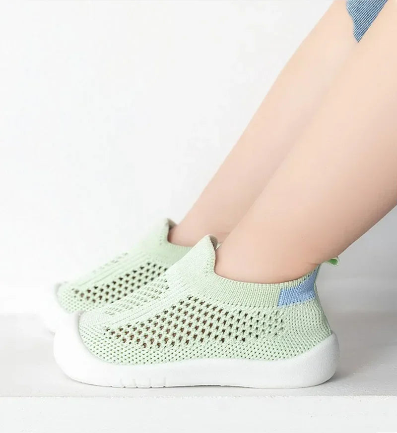 Breathable Knit Mesh Walking Shoes for Kids Spring Summer Soft Sole Anti-Collision Unisex Pastel Casual Sneakers Toddlers 1-3Y