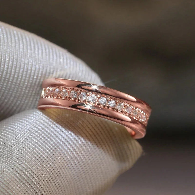Huitan 2020 NEW Fashion Wedding Ring For Women Micro Paved Cubiz Zircon Finger Rings Female Engagement Jewelry Accessories