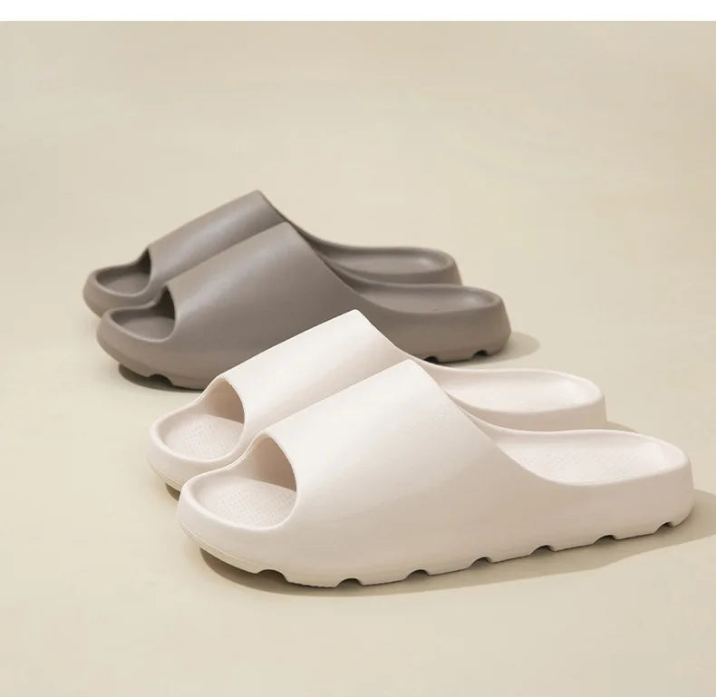 2025 New Arrival Men's Trendy Outdoor Slippers with EVA Tread Feel Anti Slip and Wear-resistant Slippers Indoor Home