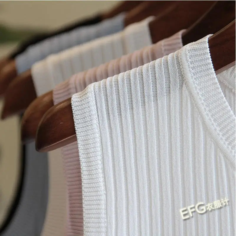 2026 Summer New Fashion Knitted Vests O-neck Sleeveless Casual Thin Tops Sleeveless Blouse Women Shirt