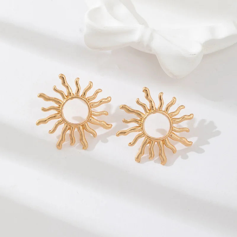1Pair Fashion Temperament Elegant Sun Flower Stud Earrings For Women Girls Versatile Earring Jewelry Accessories Gifts