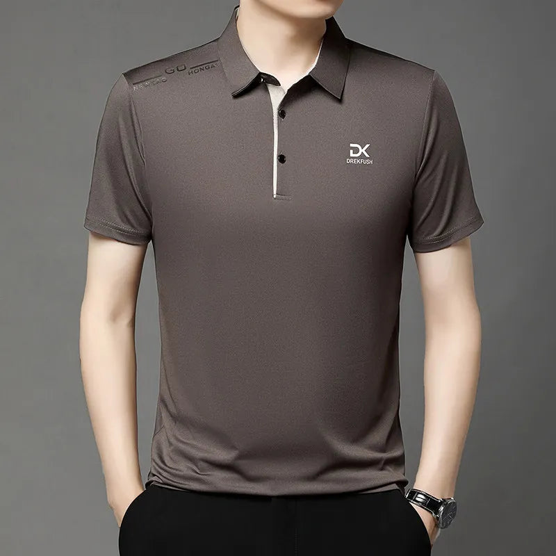 New Men's Business Casual Short Sleeved Shirt with Badge Solid Color Polo Shirt Fashionable Breathable Comfortable Versatile Top