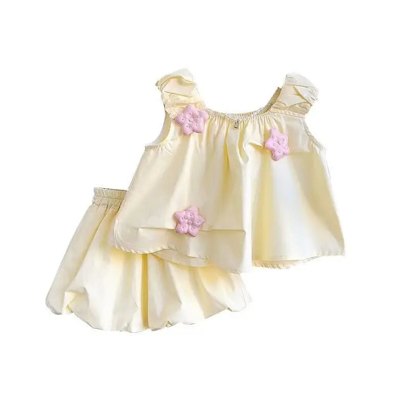 Girls' 3D Floral Outfit Set - Sleeveless Top + Shorts 2PC Summer Clothes, Dimensional Flower Bud Design for Toddlers