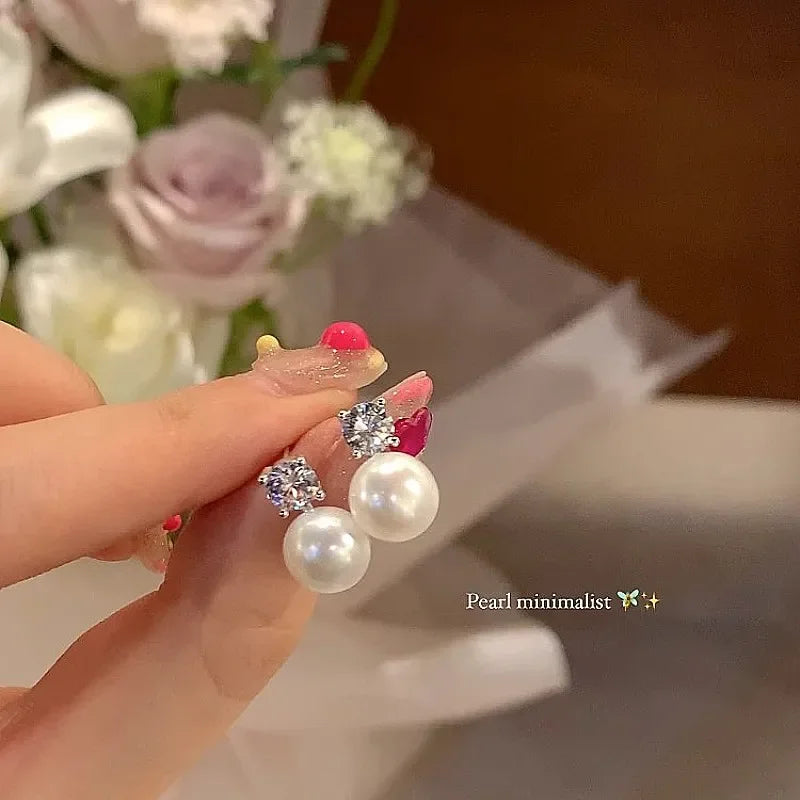 2026 Trendy Gold Crisscross Wide Hoop Clip-On Earrings for Non-Pierced Ears Minimalist Chunky C-Shaped Luxury Statement Jewelry