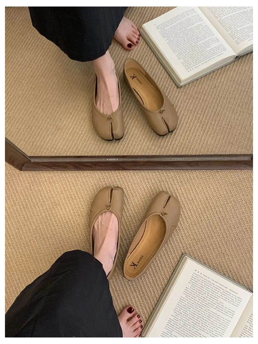 Spring Split Toe Women Ballet Flats Fashion Tabi Shoes Causal Slip On Loafer Ladies Pleated Leather Espadrilles Zapatillas Mujer