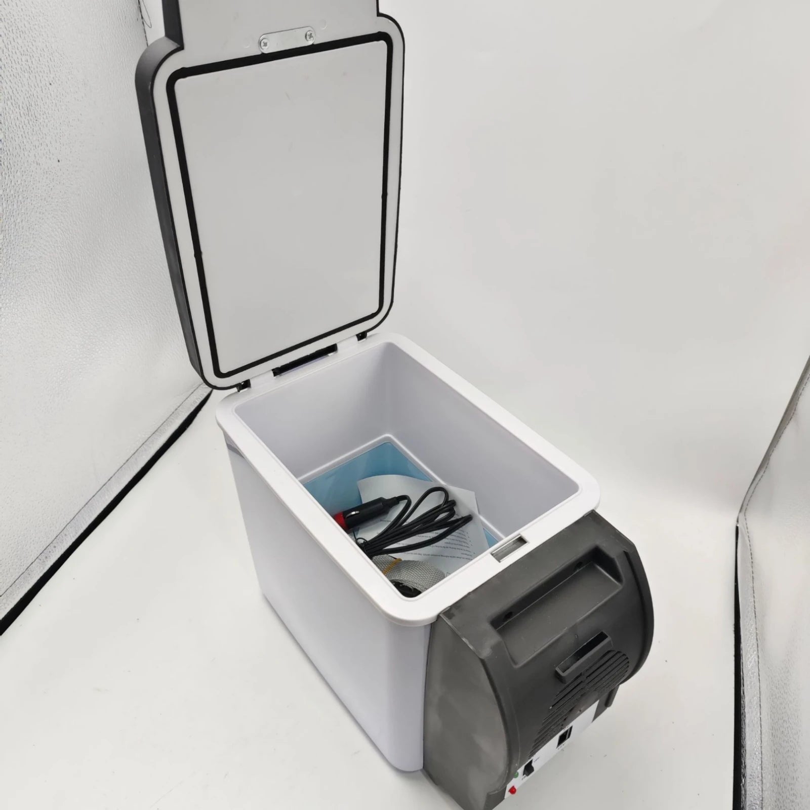 Thermoelectric Car Fridge Cool and Warm Portable Electric Cooler 12 Volt Cooler Cup Holders Portable Refrigerator Compact