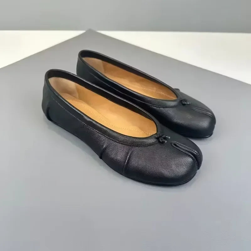 Size 35-43 Split Toe Women Ballet Flats Tabi Shoes Casual Slip-on Loafers Ladies Pleated  Leather Espadrilles Zapatillas Mujer