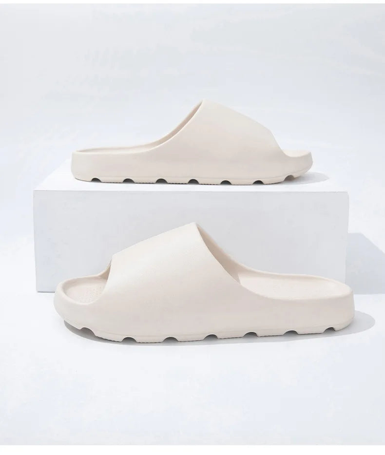 2025 New Arrival Men's Trendy Outdoor Slippers with EVA Tread Feel Anti Slip and Wear-resistant Slippers Indoor Home