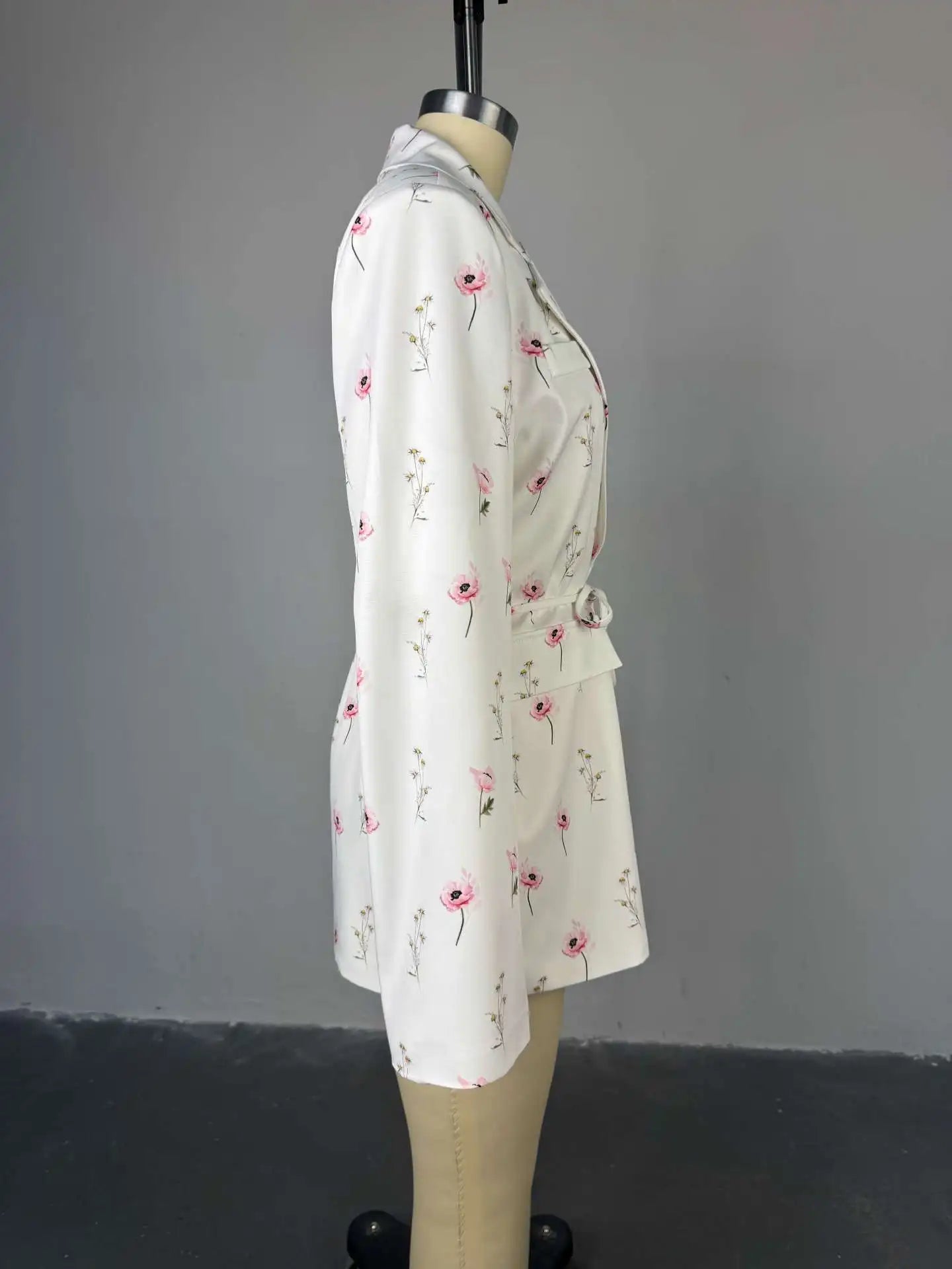 FSMG New Fashion Flowers Print Loose Suit Collar Coat For Women Elegant Belted Waist Cinching Suit Jacket Female Street Chic Top
