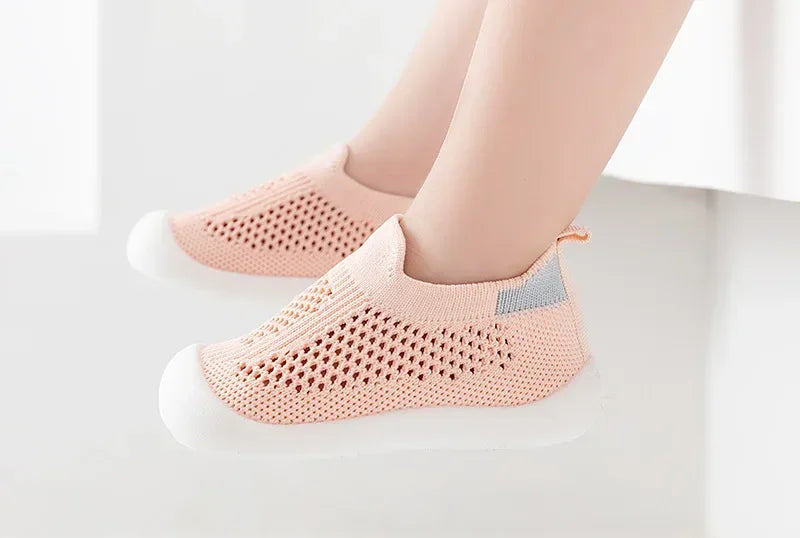 Breathable Knit Mesh Walking Shoes for Kids Spring Summer Soft Sole Anti-Collision Unisex Pastel Casual Sneakers Toddlers 1-3Y