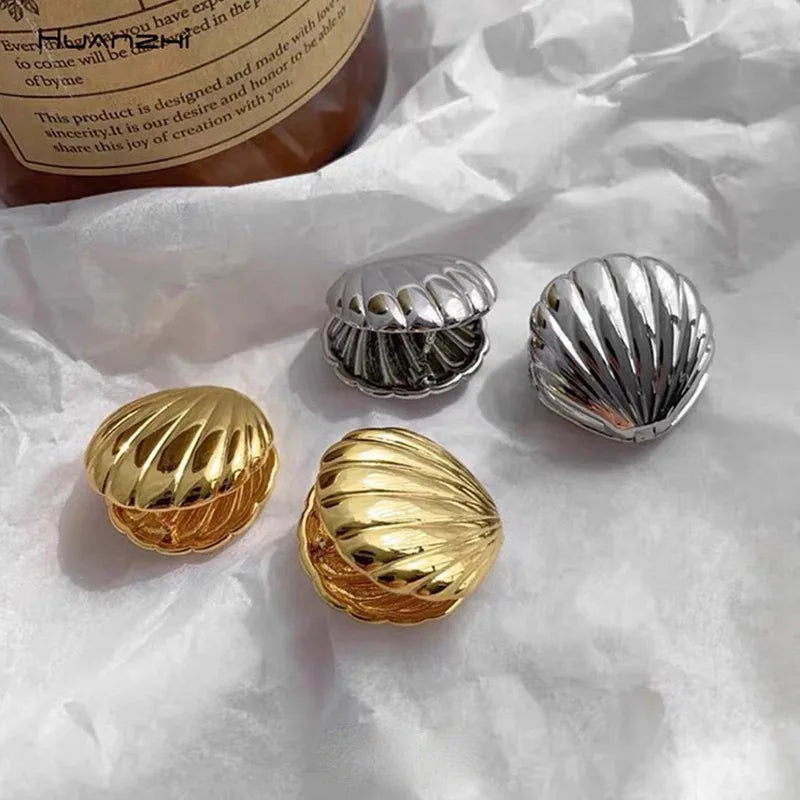 Exaggeration Ocean Style Shell Texture Stud Earrings for Women Trendy Accessories Personalization Jewelry Earrings Daily Wear