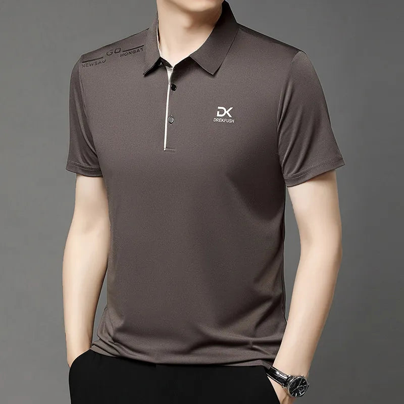 New Men's Business Casual Short Sleeved Shirt with Badge Solid Color Polo Shirt Fashionable Breathable Comfortable Versatile Top