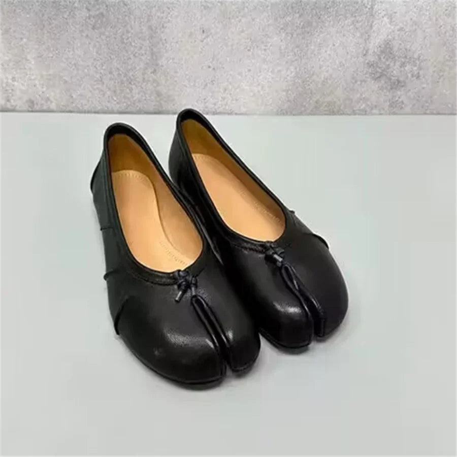 Size 35-43 Split Toe Women Ballet Flats Tabi Shoes Casual Slip-on Loafers Ladies Pleated  Leather Espadrilles Zapatillas Mujer