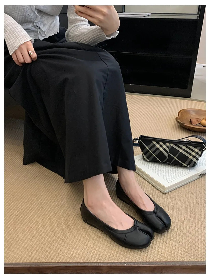 Spring Split Toe Women Ballet Flats Fashion Tabi Shoes Causal Slip On Loafer Ladies Pleated Leather Espadrilles Zapatillas Mujer
