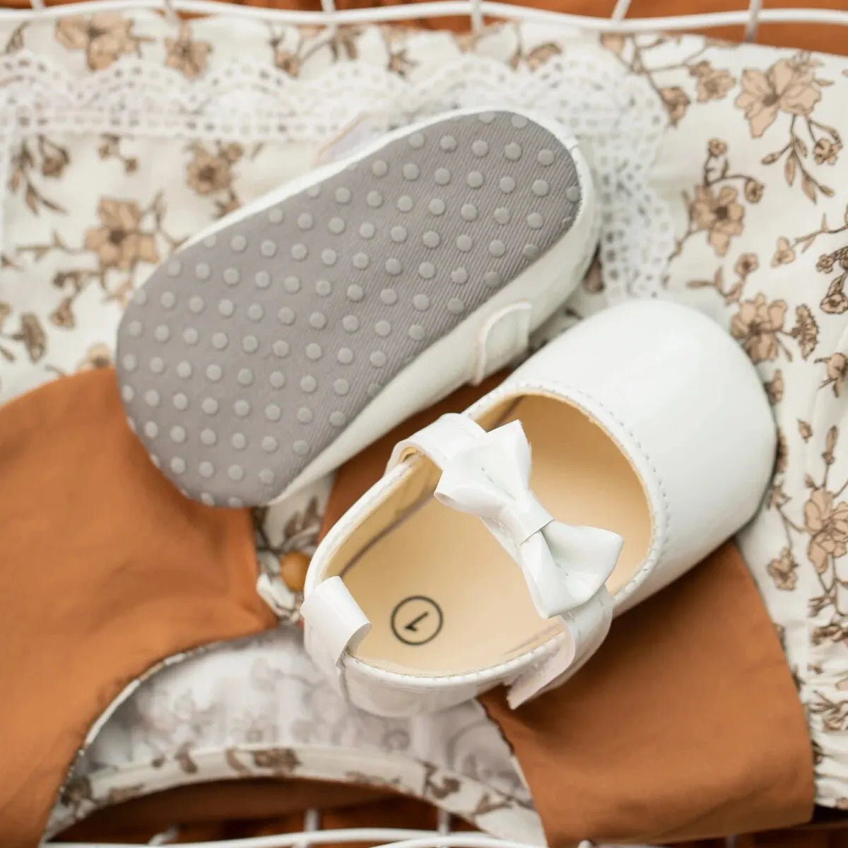 Meckior Baby Girls Shoes Bowknot Princess Dress Shoes PU Anti-slip Soft Sole Infant First Walkers Newborn Crib Baby Shoes