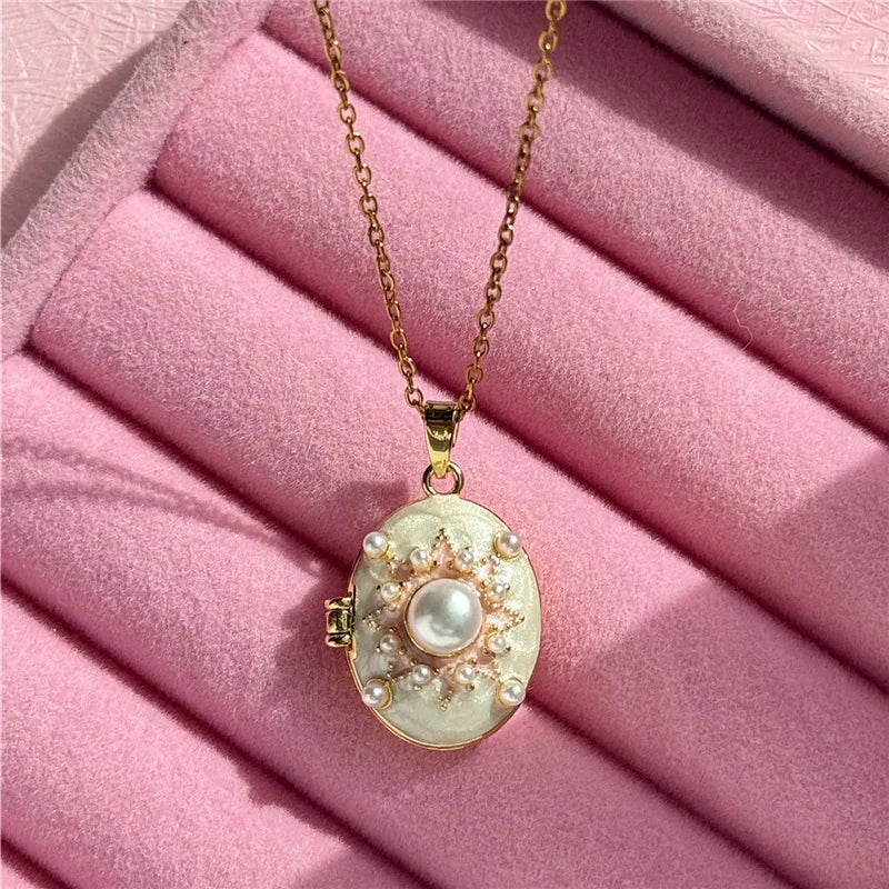 HangZhi Enamel Romantic Pink White Pearl Flower Oval Photo Frame Locket Necklace Vintage Keepsake Jewelry Gift for Women