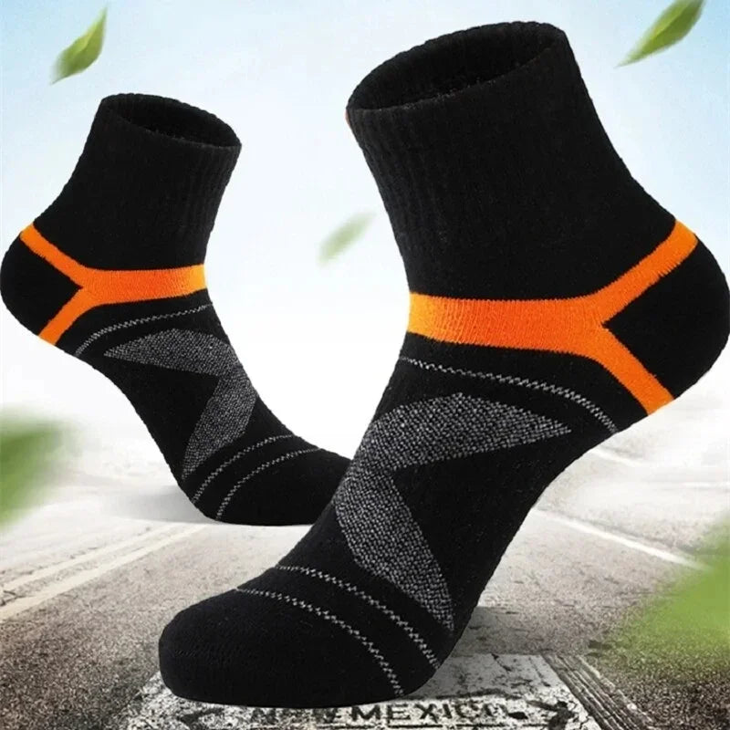 1-3 Pairs High Quality Men Socks Black Sports Socks Casual Soft Running Four Season Absorb Sweat Breathable Male Sock